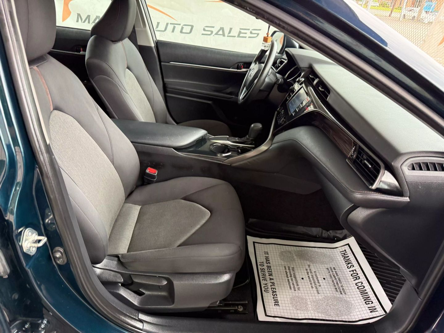 2019 Toyota Camry - Image 25