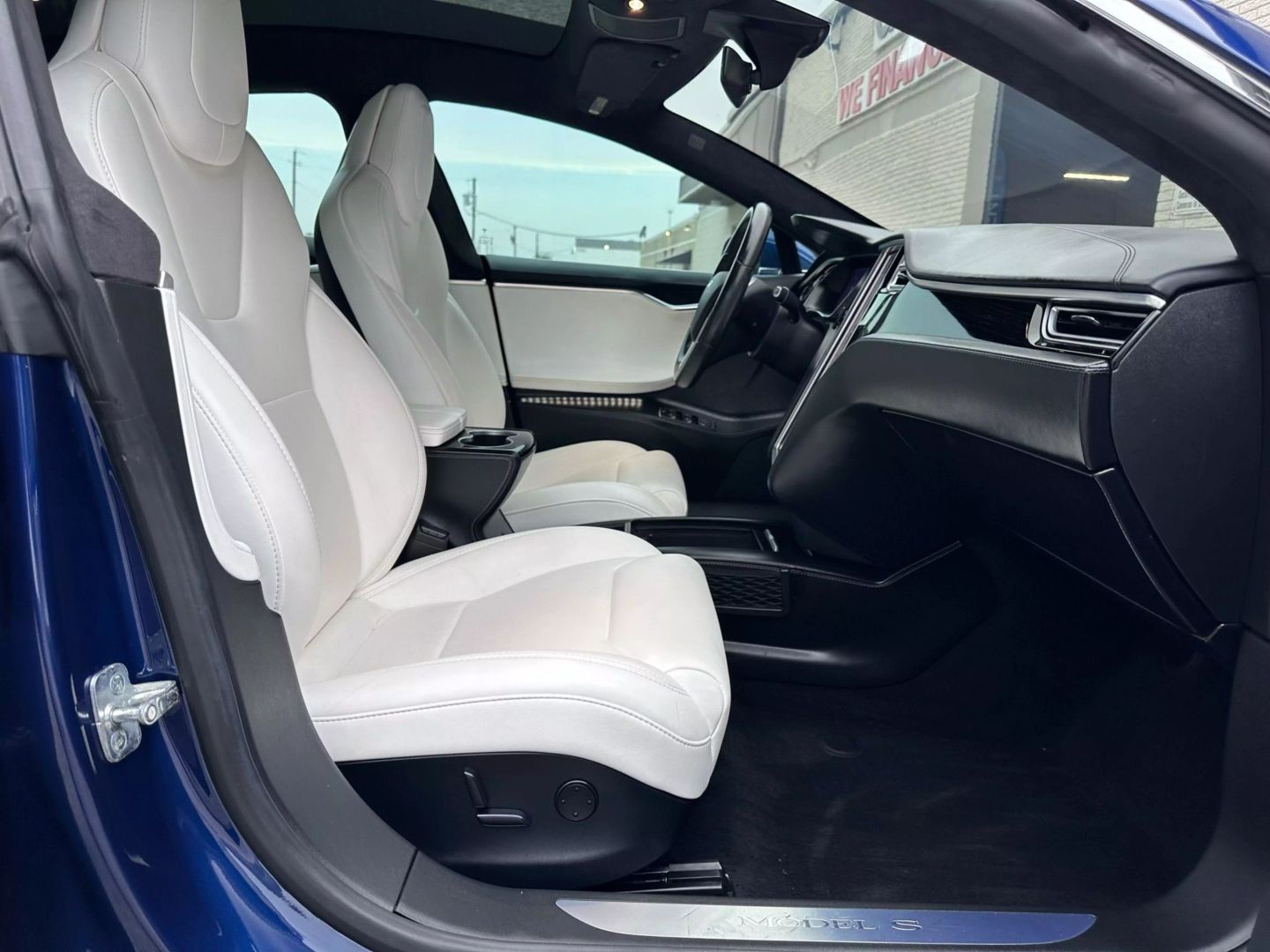 2018 Tesla Model S - Image 22