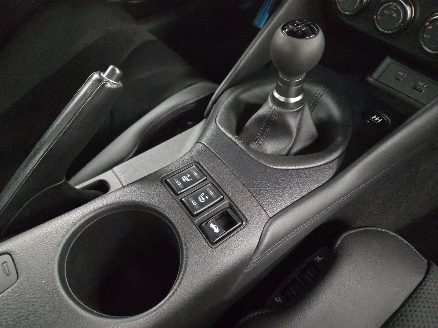 2024 Nissan Z - Image 28