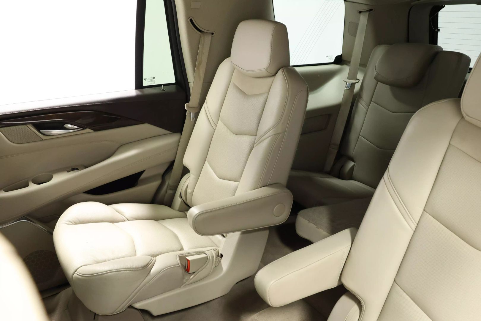 2017 Cadillac Escalade - Image 50