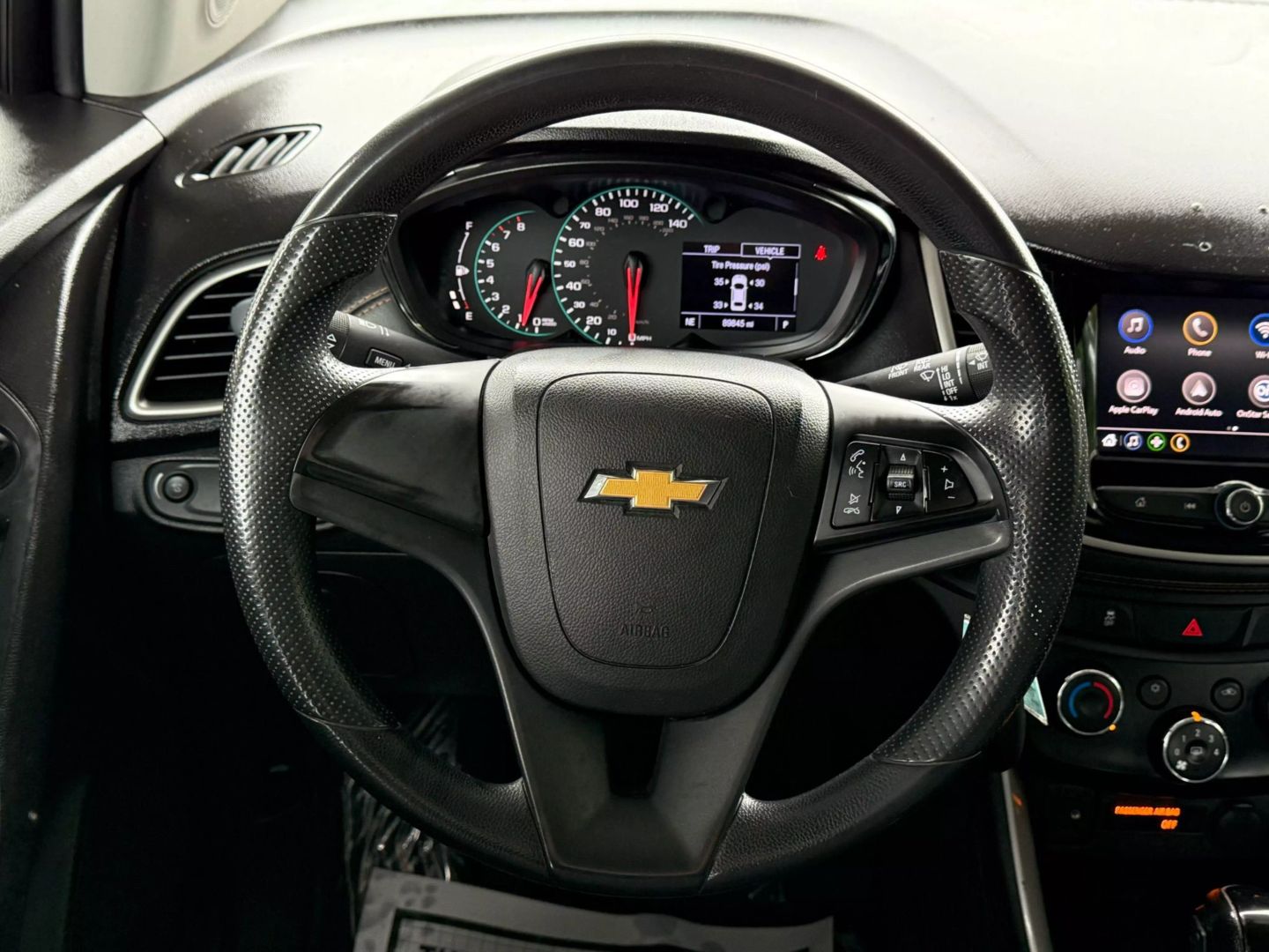 2020 Chevrolet Trax - Image 30