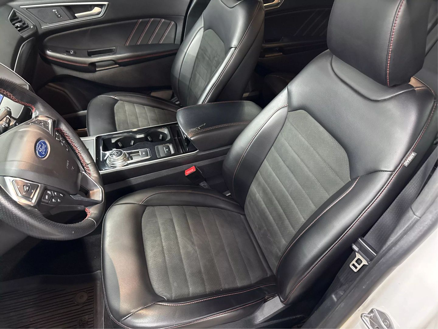 2020 Ford Edge - Image 31