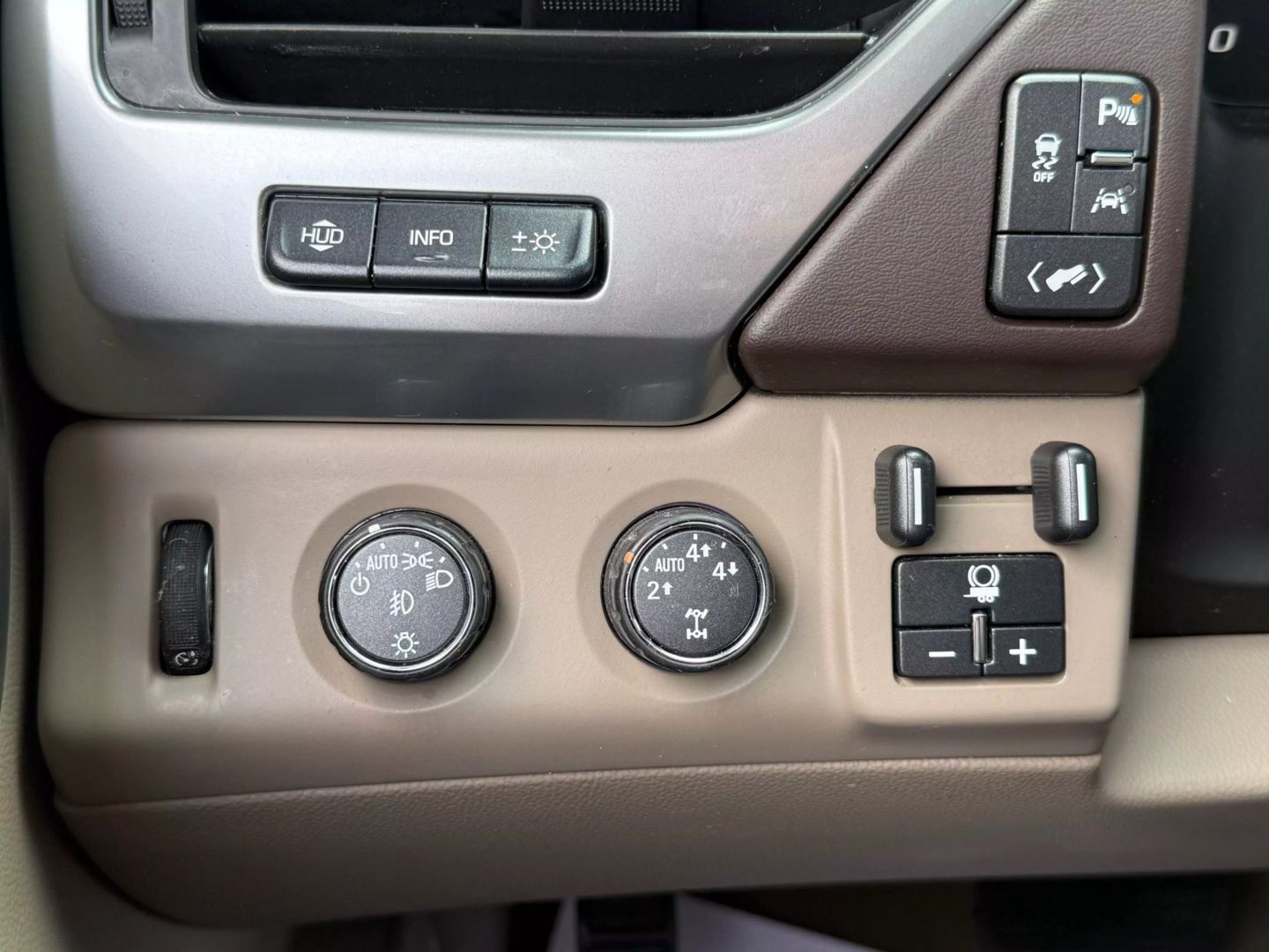 2016 Chevrolet Tahoe - Image 47