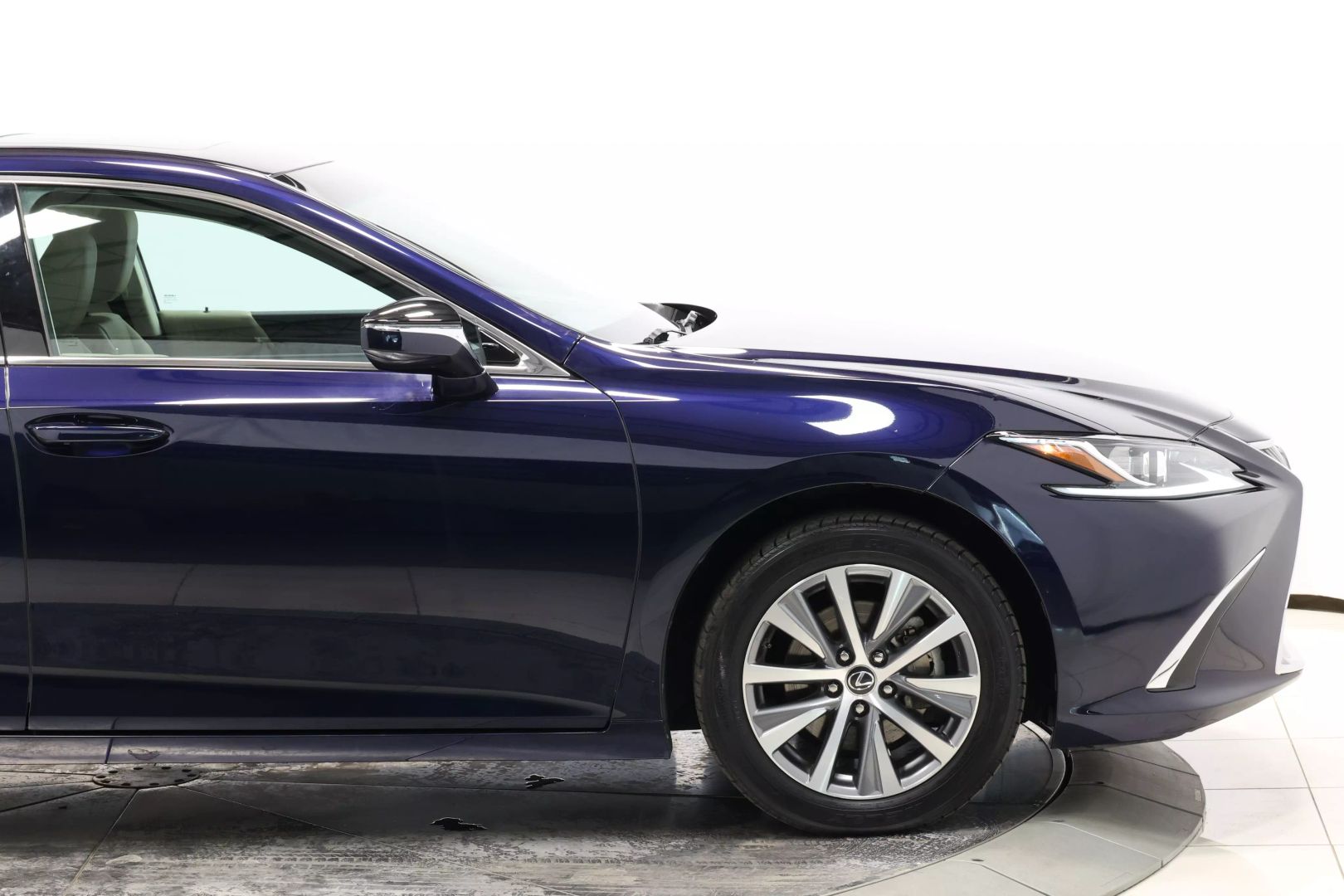 2020 Lexus Es - Image 64