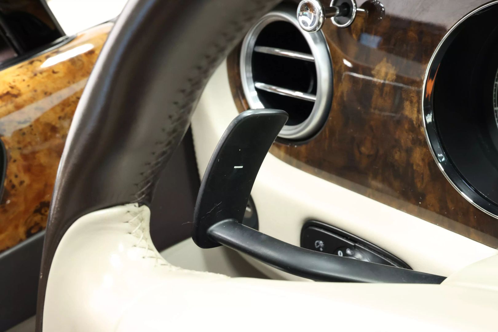 2008 Bentley Continental - Image 27