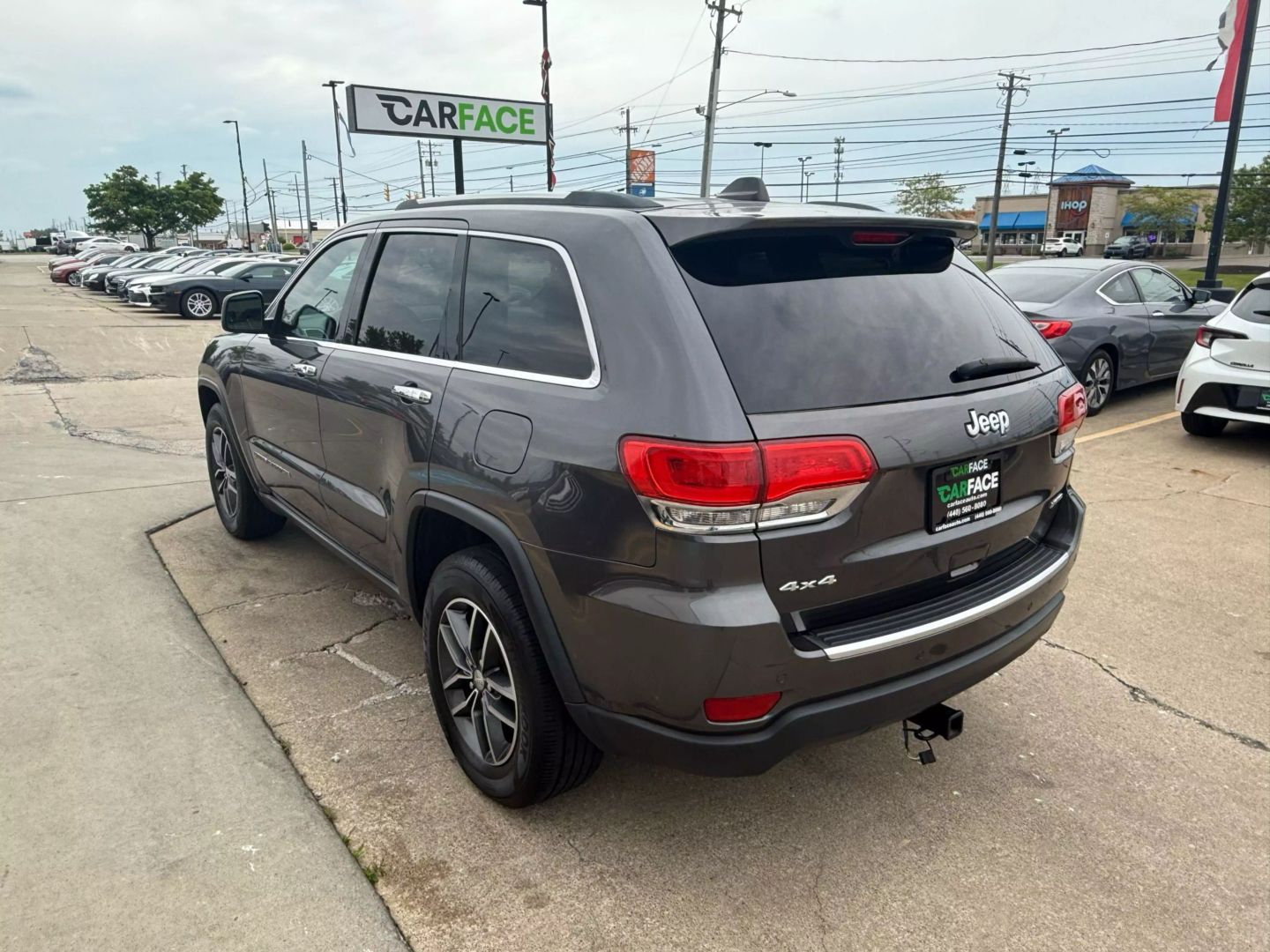 2018 Jeep Grand Cherokee - Image 8