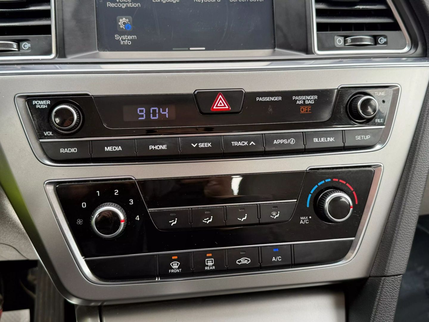 2016 Hyundai Sonata - Image 38