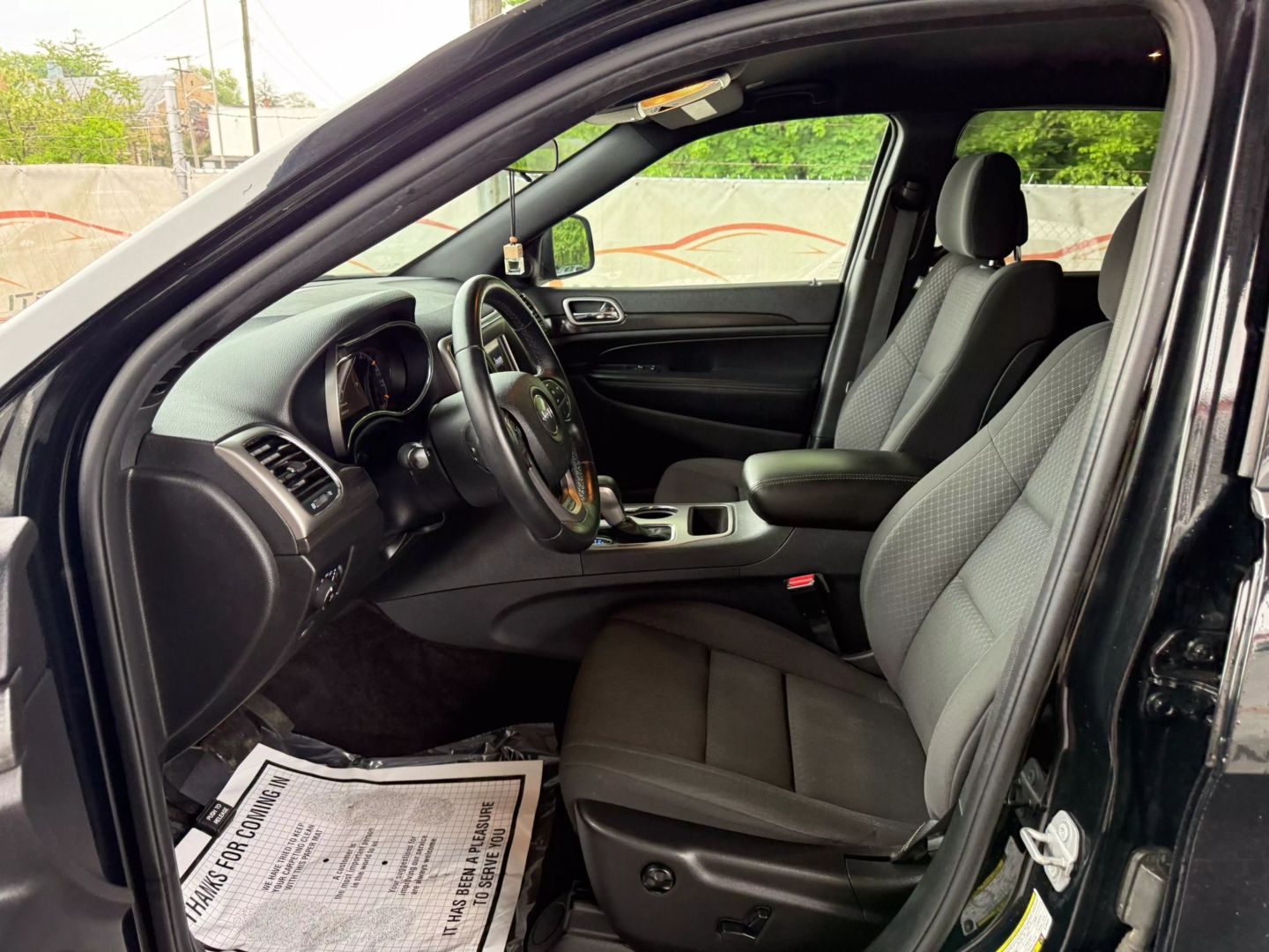 2018 Jeep Grand Cherokee - Image 15