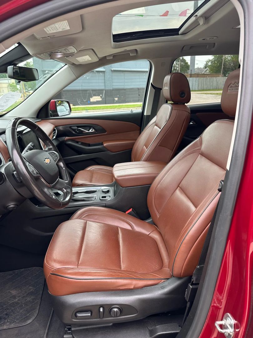 Image 3 of 2018 CHEVROLET TRAVERSE