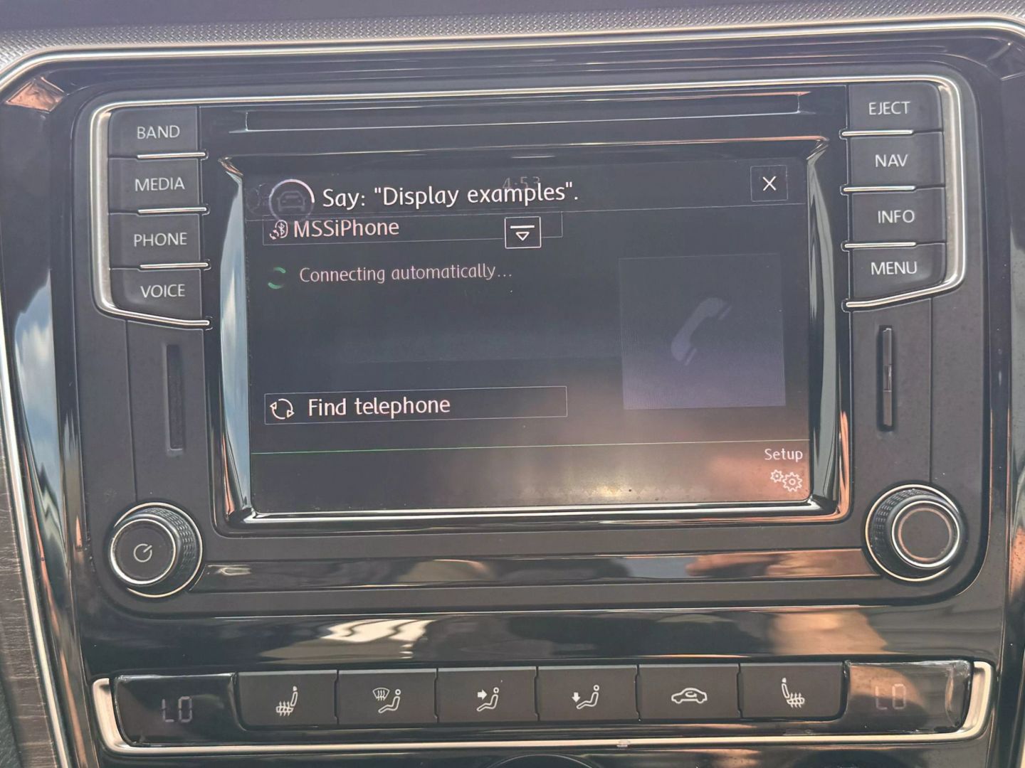 2017 Volkswagen Passat - Image 38