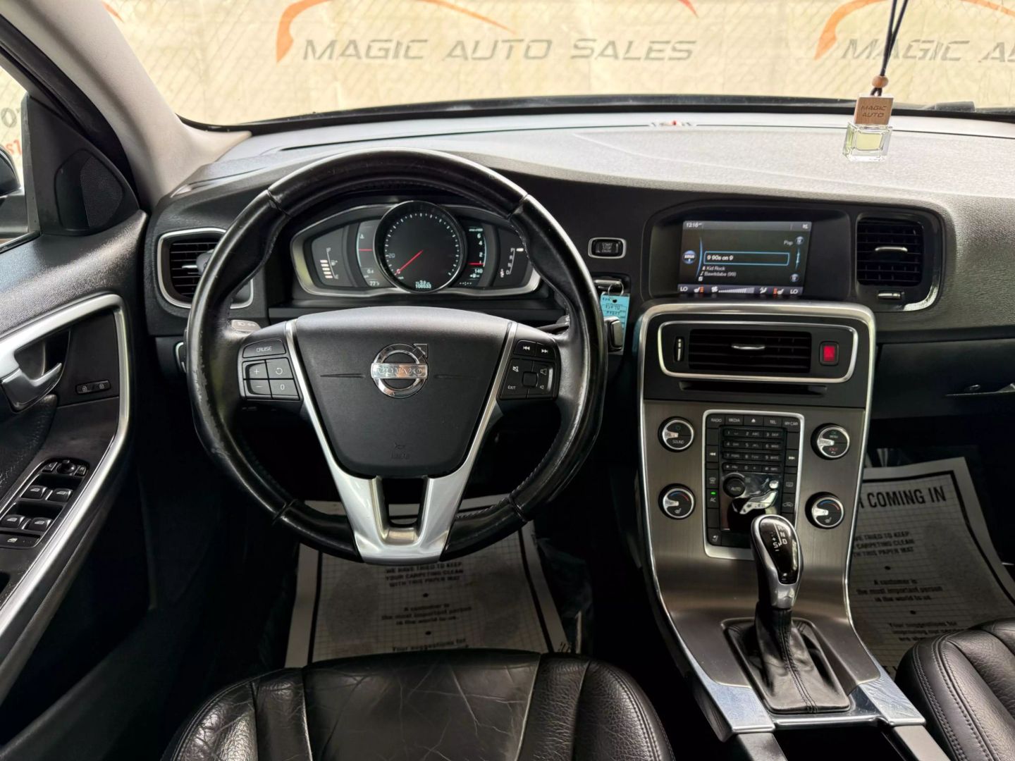 2014 Volvo S60 - Image 31