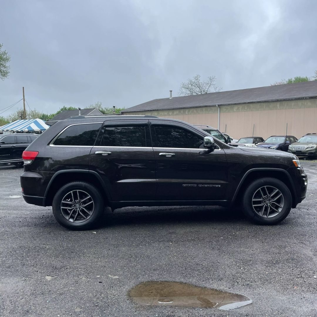 Image 5 of 2017 JEEP GRAND CHEROKEE
