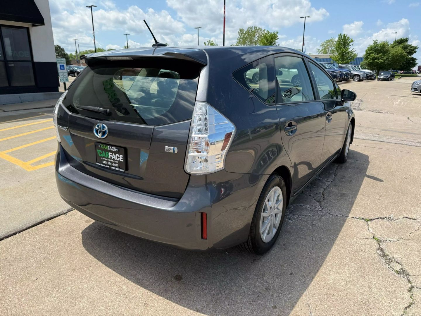 2014 Toyota Prius V - Image 15