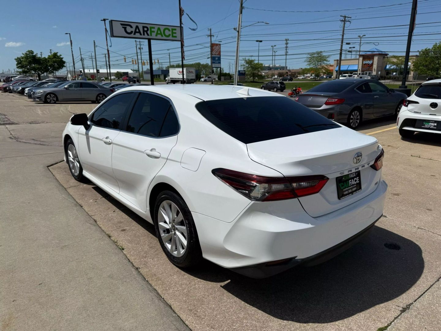 2021 Toyota Camry - Image 8