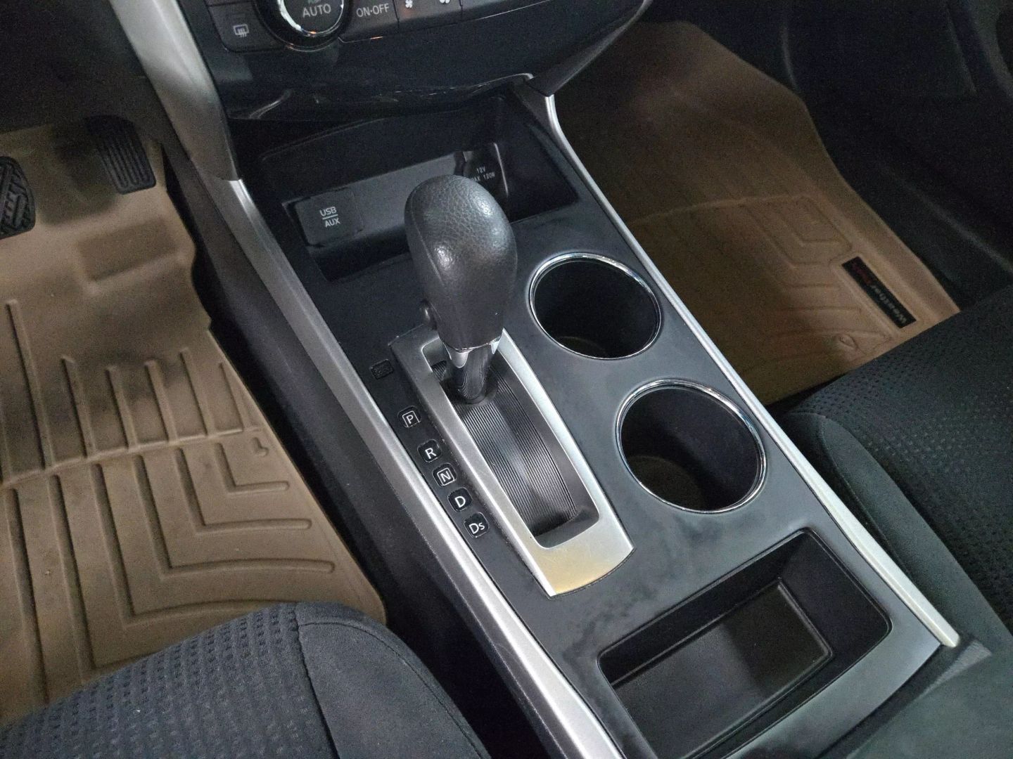 2015 Nissan Altima - Image 15