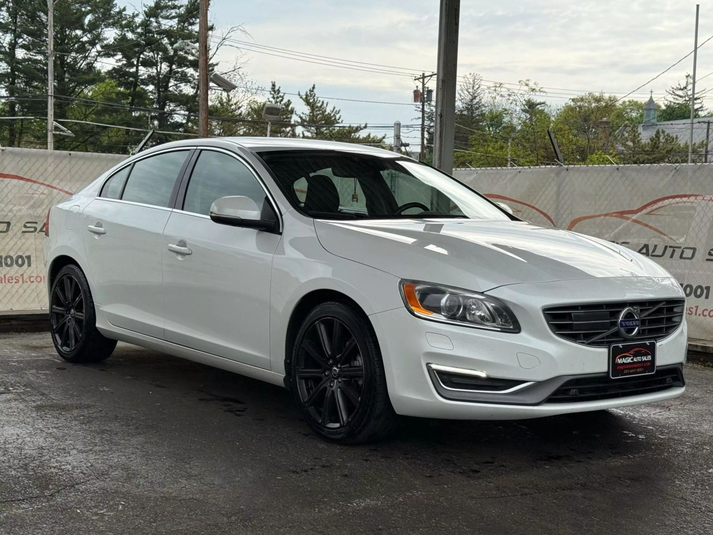 2017 Volvo S60 - Image 6