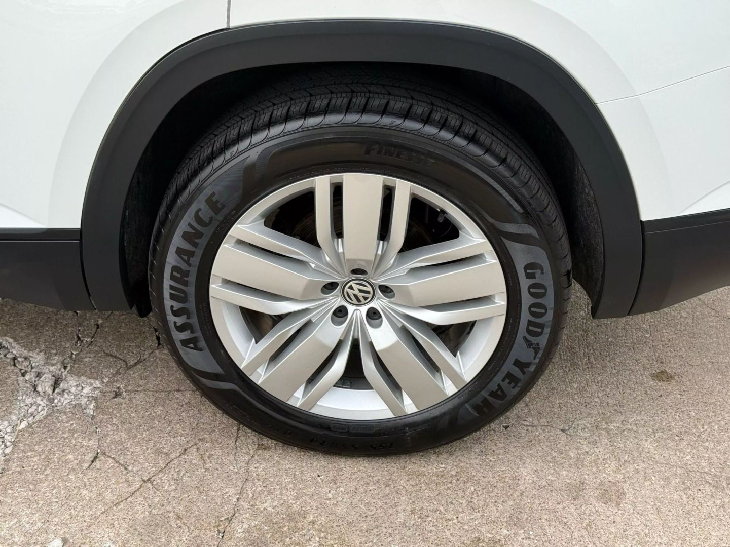 2020 Volkswagen Atlas - Image 55