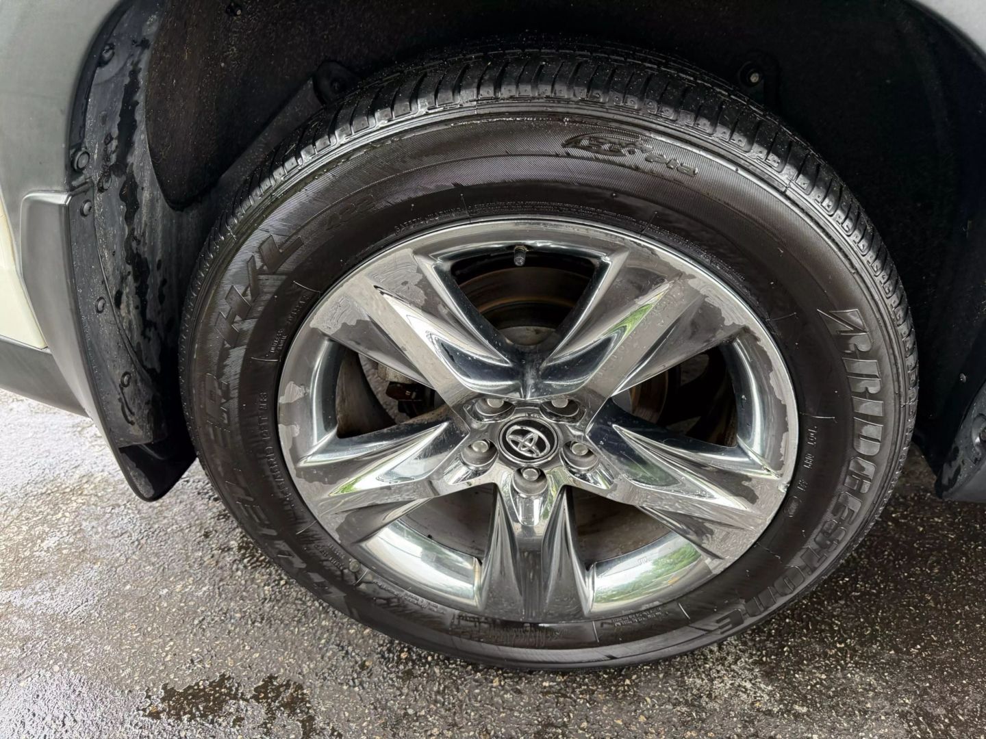 2018 Toyota Highlander - Image 50