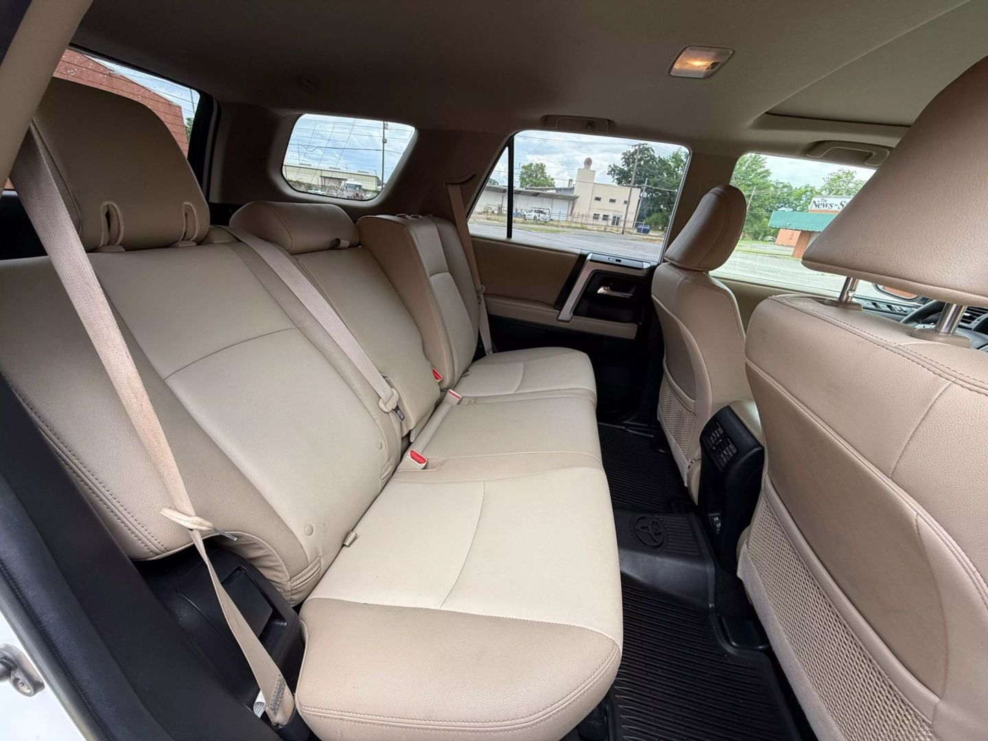 2020 Toyota 4runner - Image 16