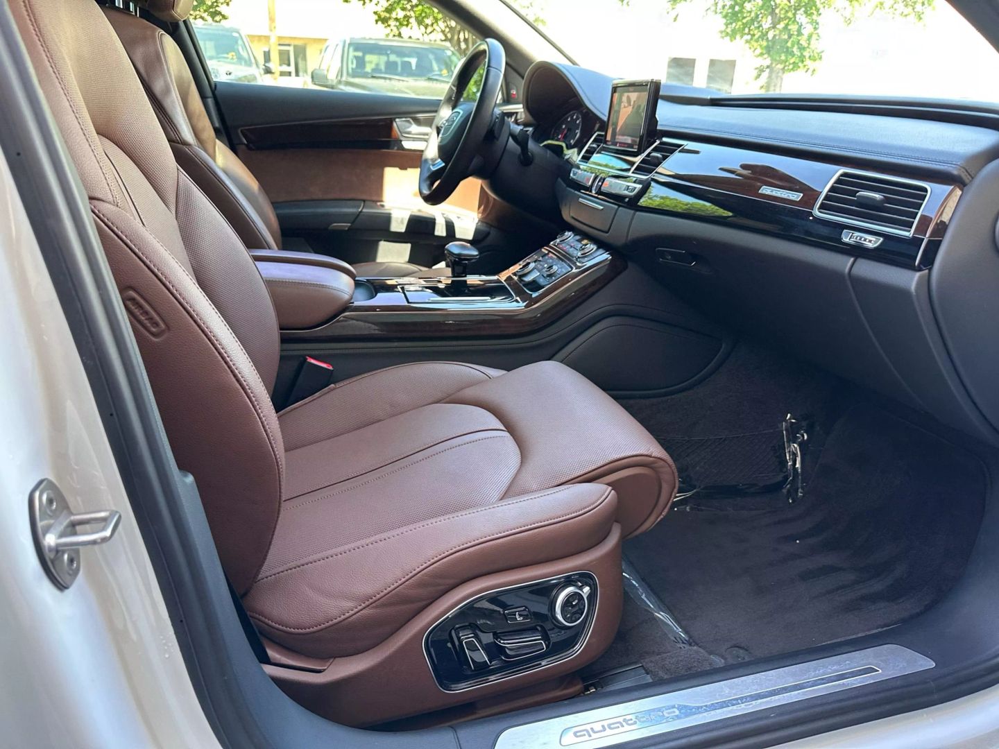 2016 Audi A8 - Image 21