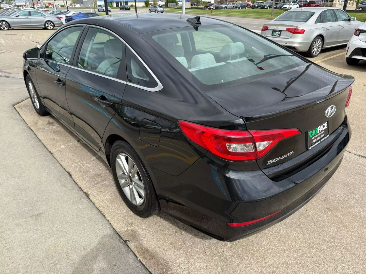2016 Hyundai Sonata - Image 7