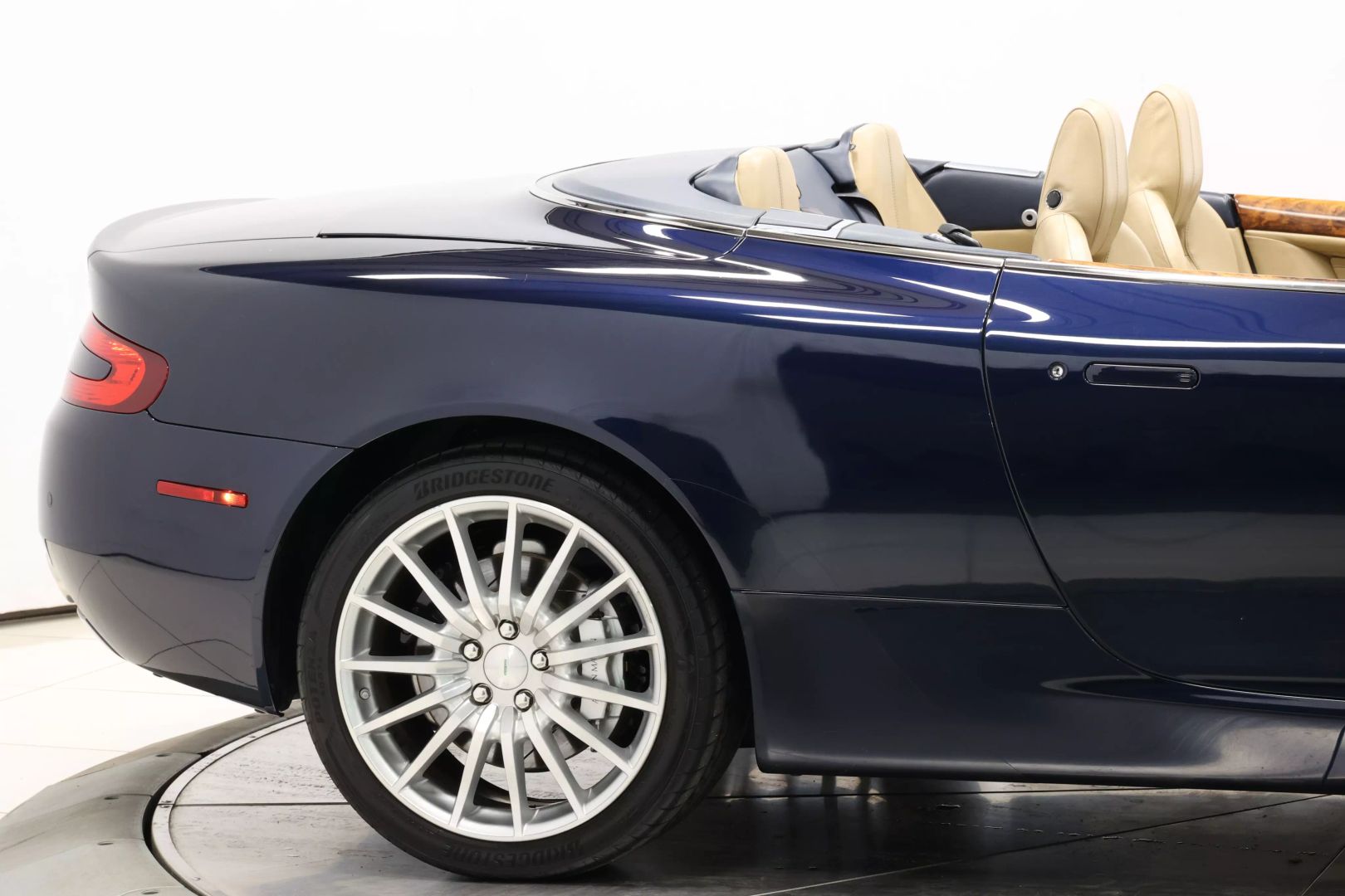 2008 Aston Martin Db9 - Image 60
