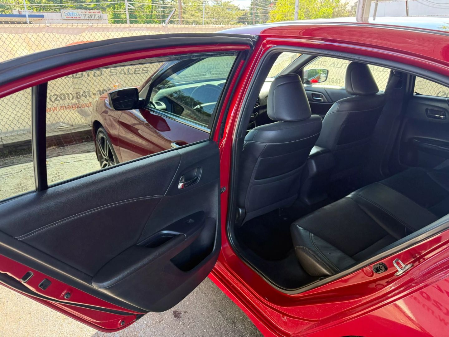 2017 Honda Accord - Image 17