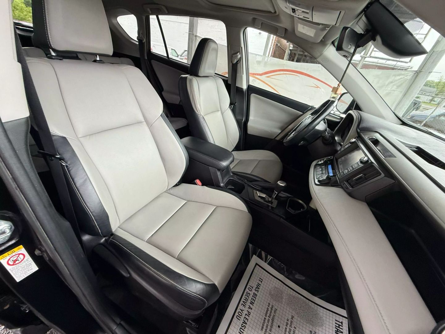 2016 Toyota Rav4 - Image 26