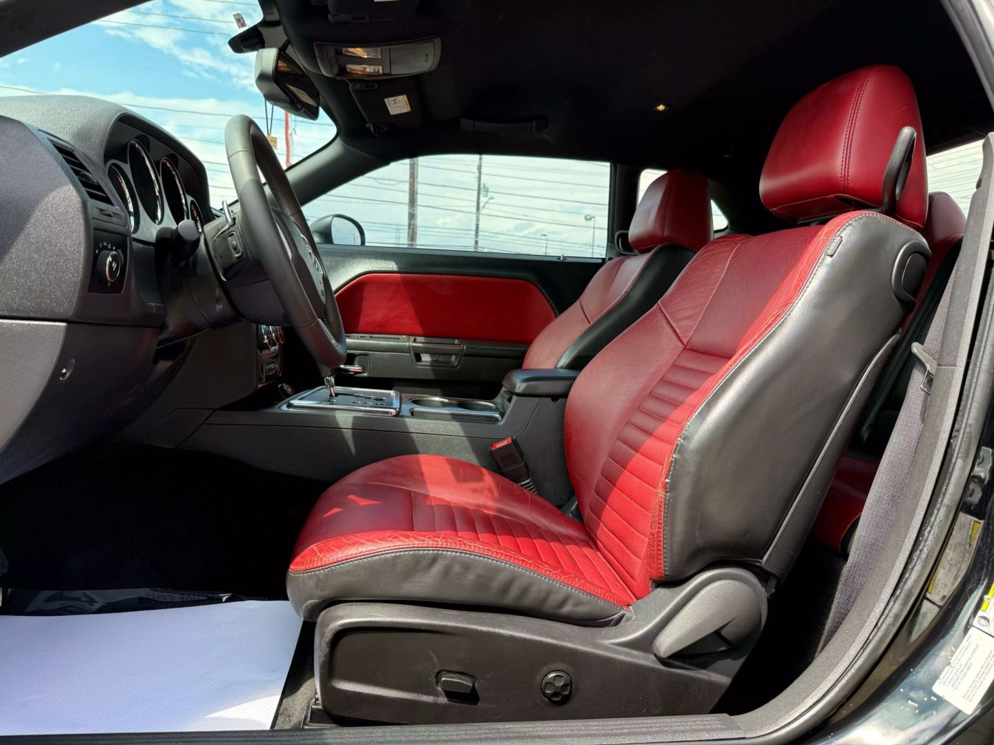 2013 Dodge Challenger - Image 16