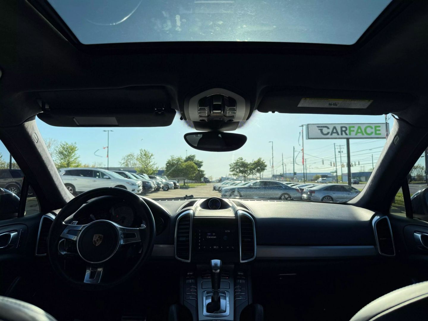 2014 Porsche Cayenne - Image 30