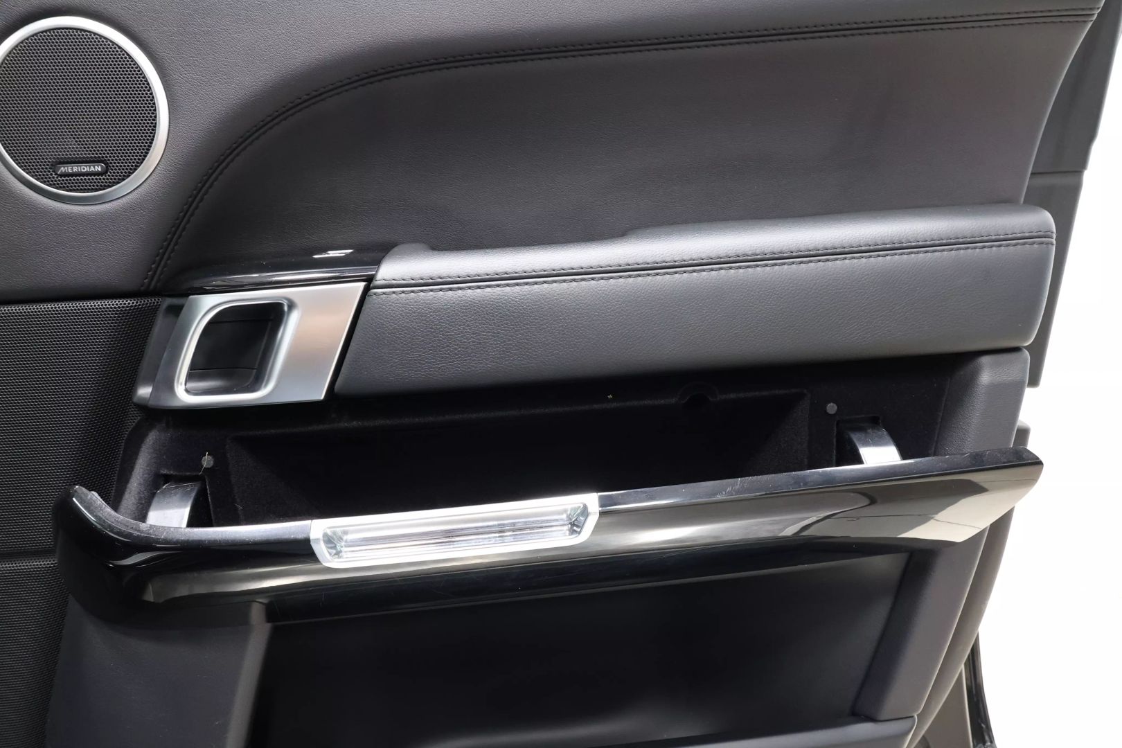 2016 Land Rover Range Rover - Image 102