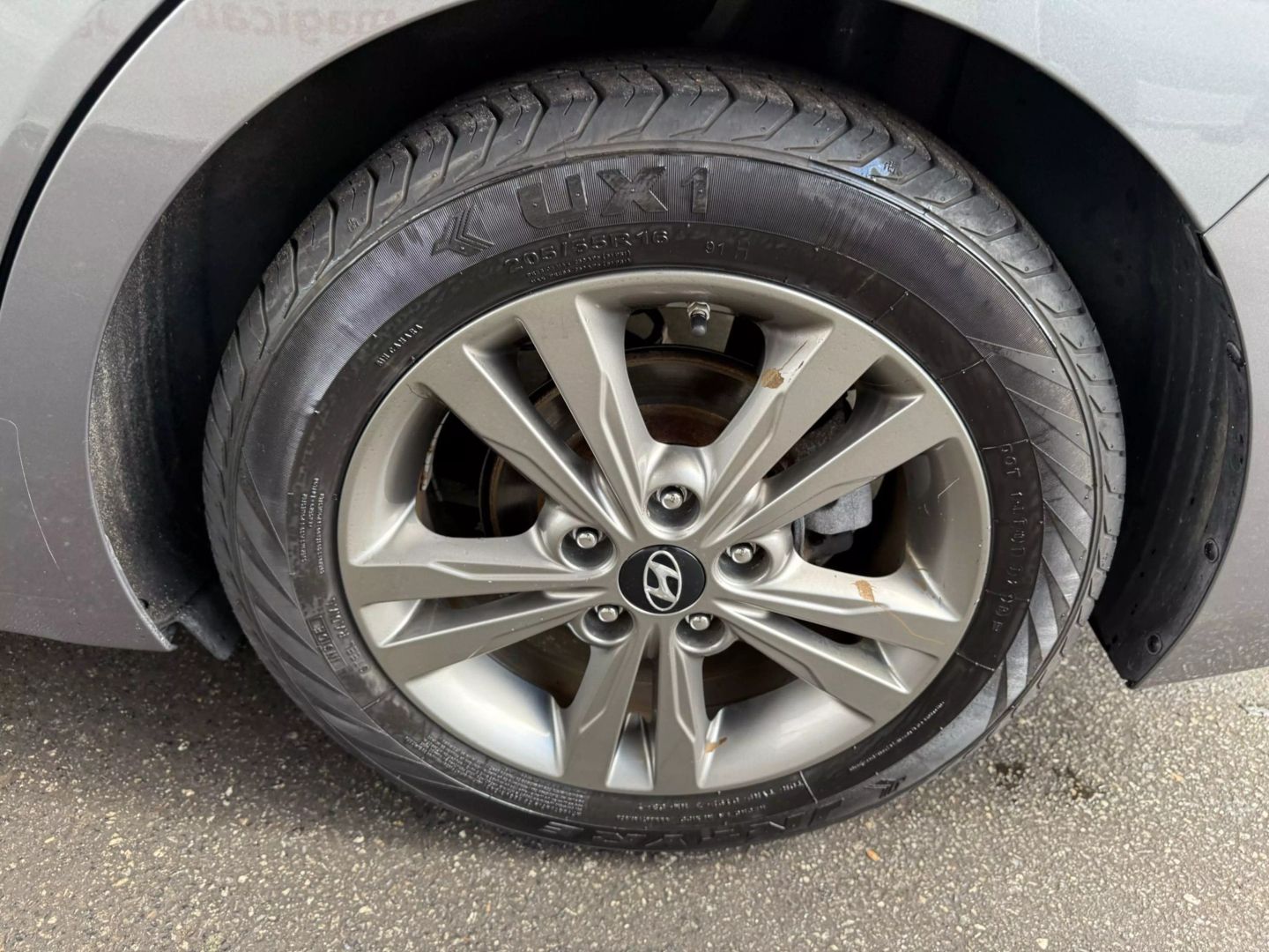2018 Hyundai Elantra - Image 40