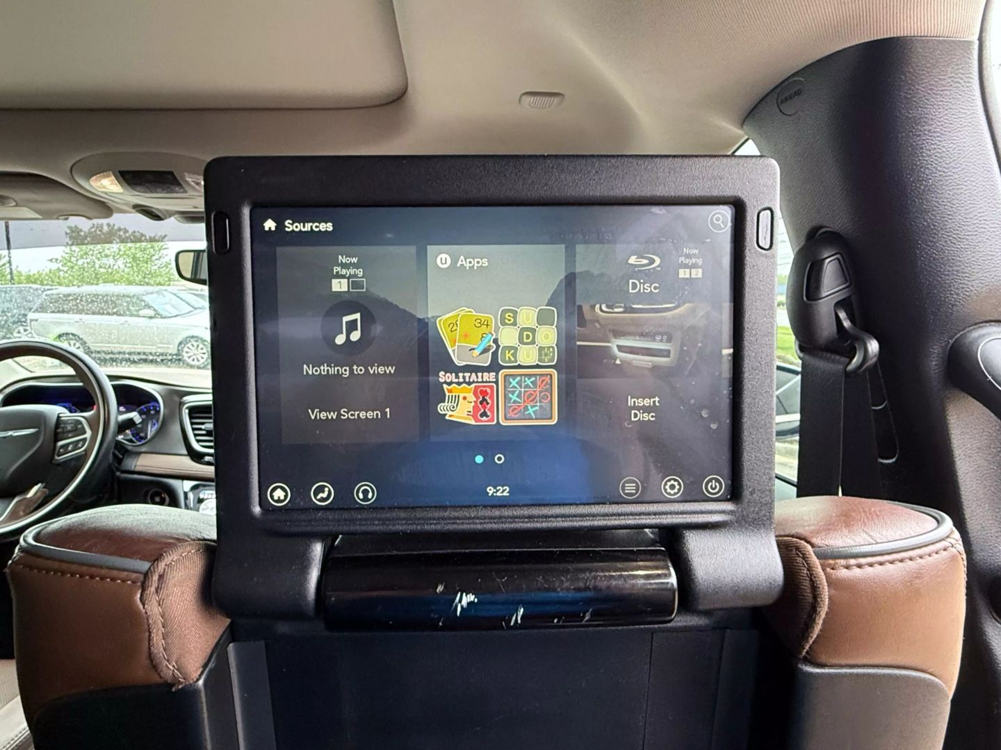 2017 Chrysler Pacifica - Image 32