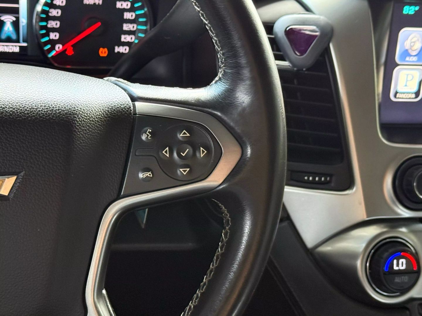 2015 Chevrolet Suburban - Image 35