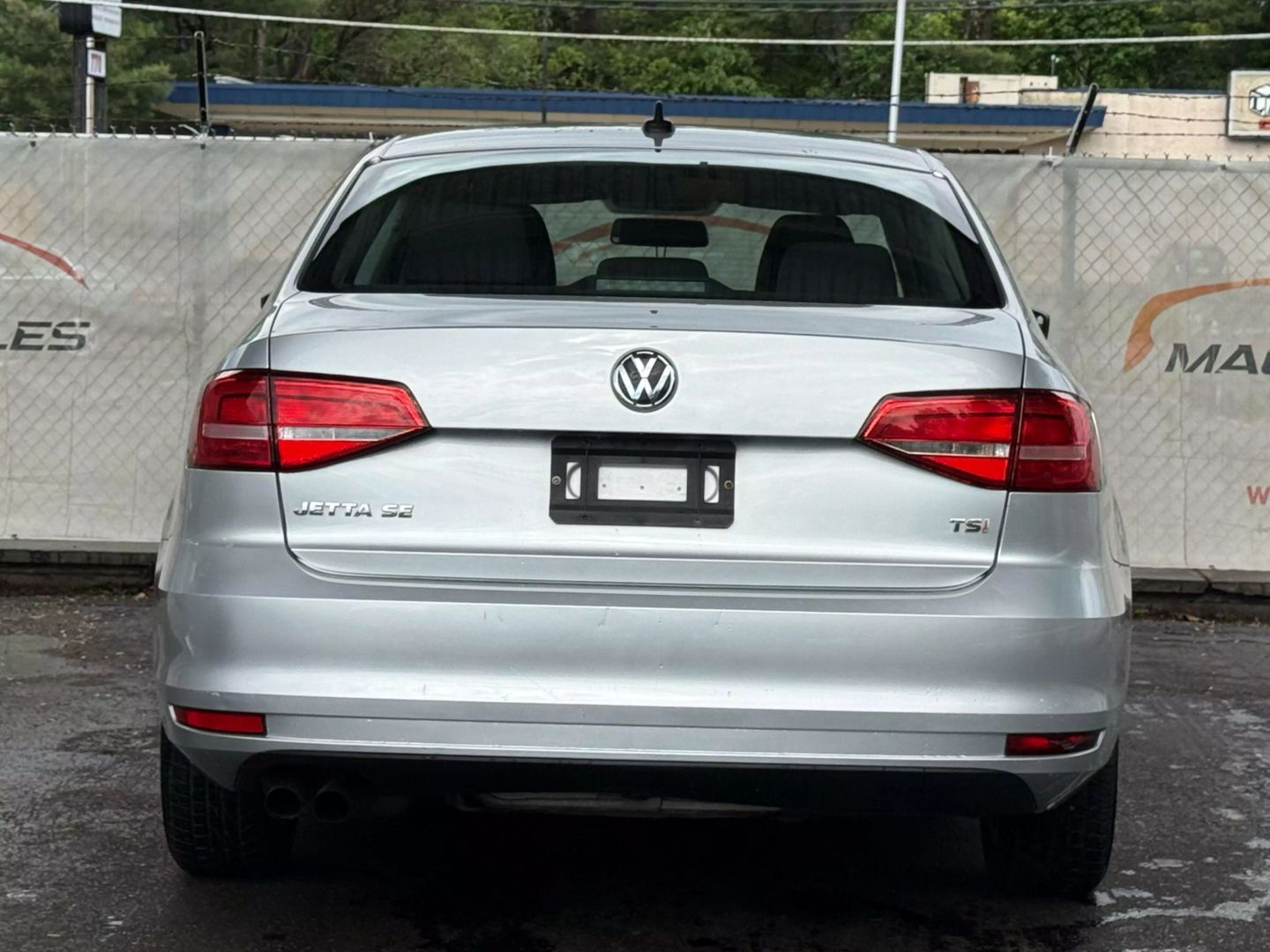 2015 Volkswagen Jetta - Image 10
