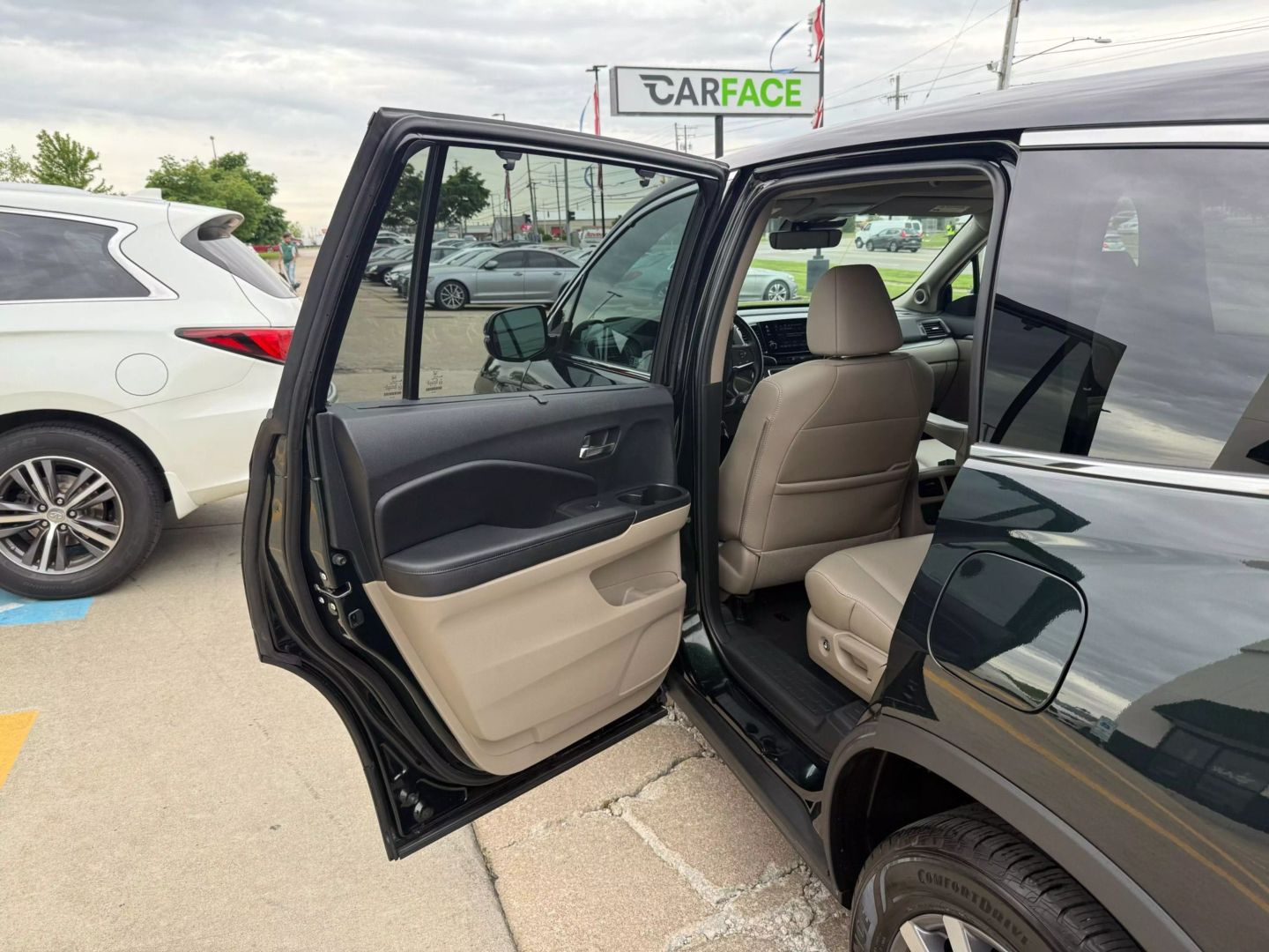 2020 Honda Pilot - Image 20