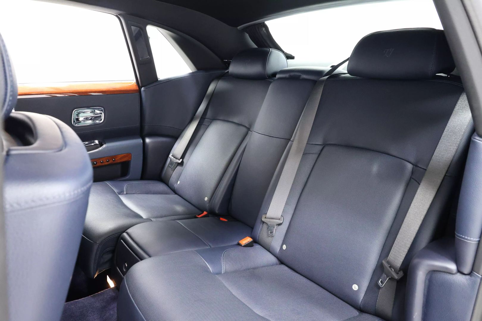 2012 Rolls-royce Ghost - Image 3