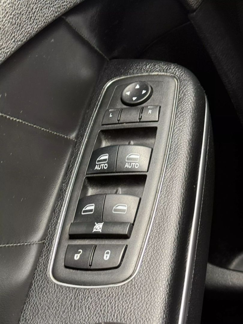 2018 Dodge Charger - Image 51