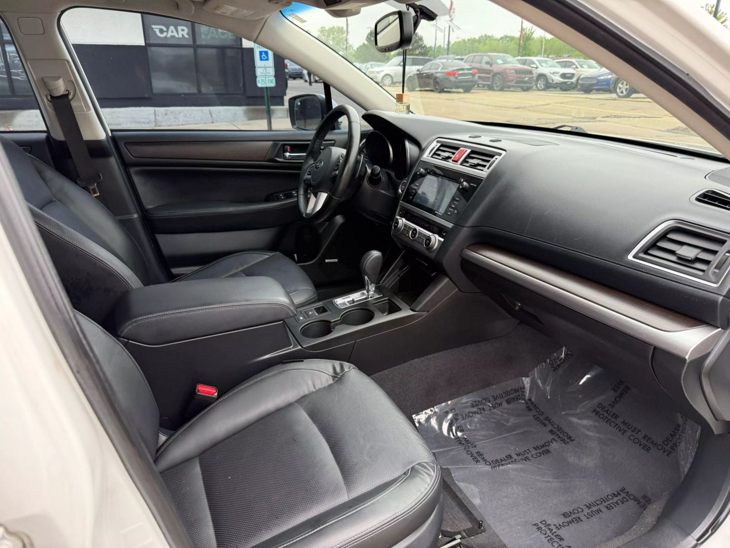 2015 Subaru Legacy - Image 24