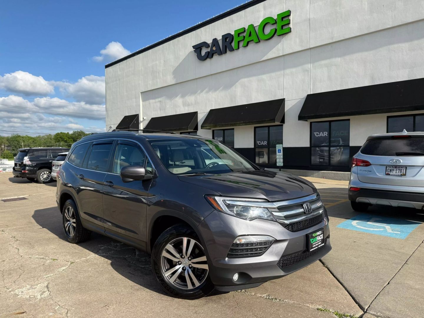 2017 Honda Pilot - Image 1
