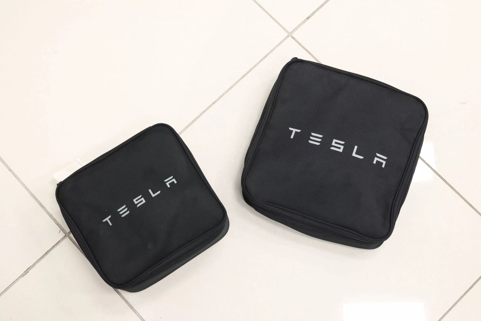 2022 Tesla Model X - Image 107