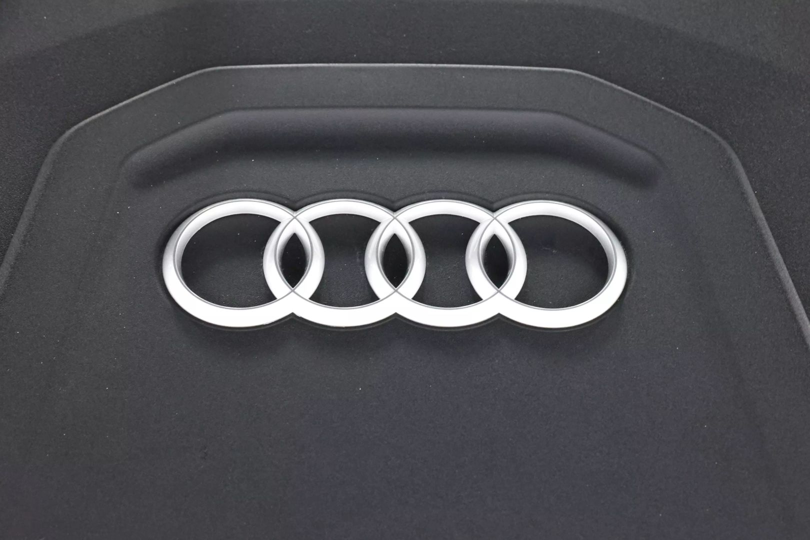 2025 Audi Q8 - Image 108