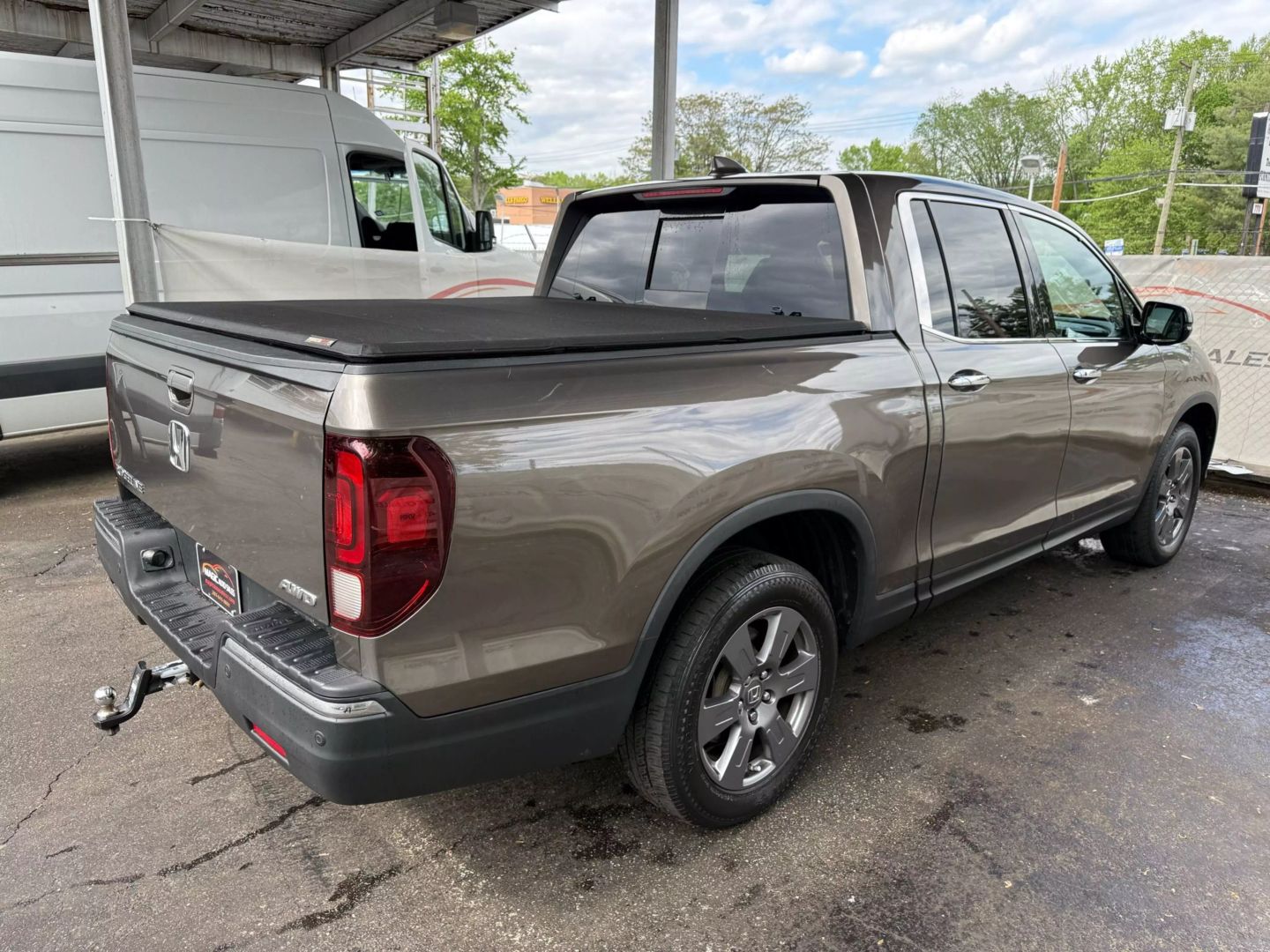 2020 Honda Ridgeline - Image 12