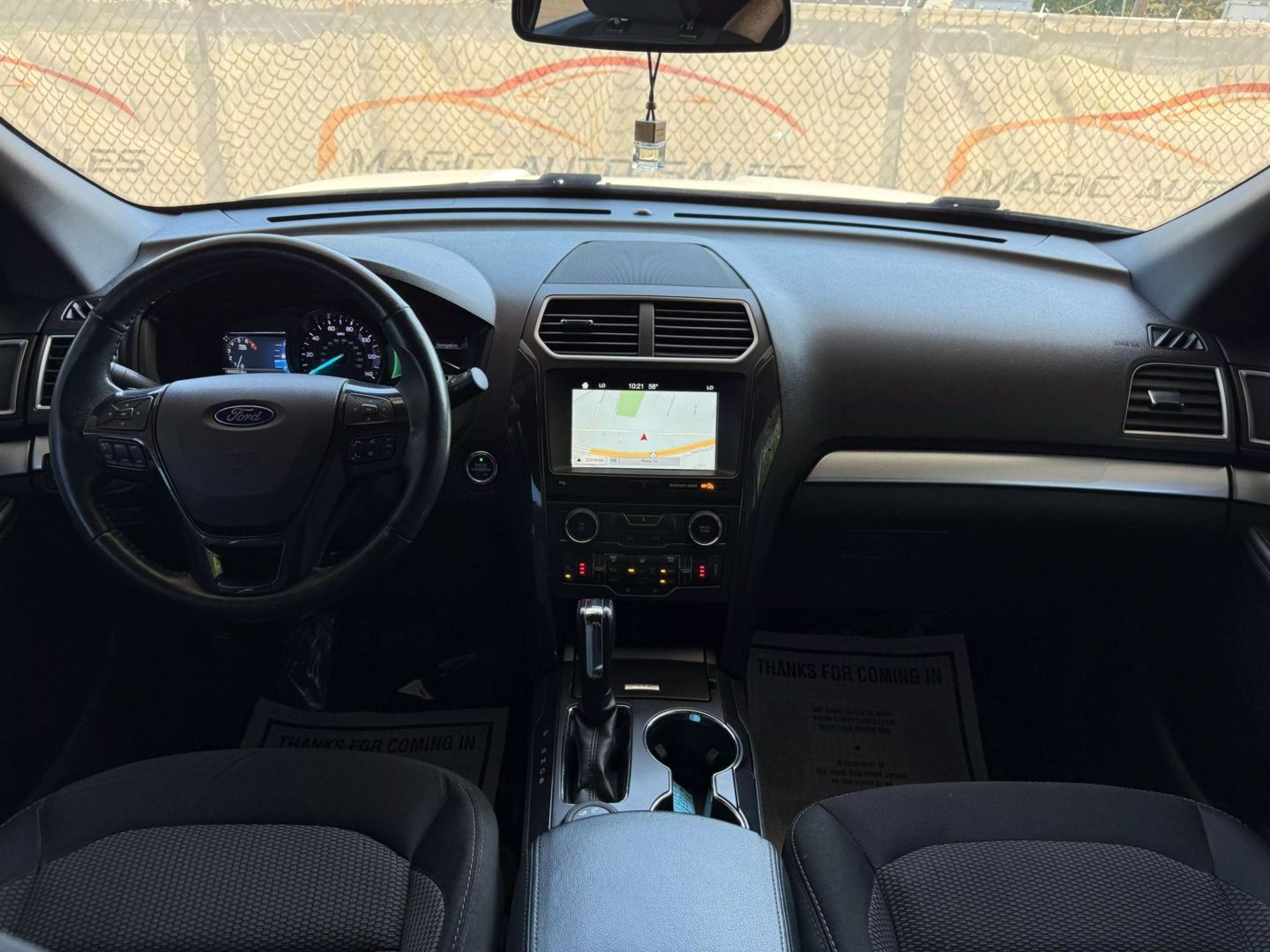 2017 Ford Explorer - Image 28