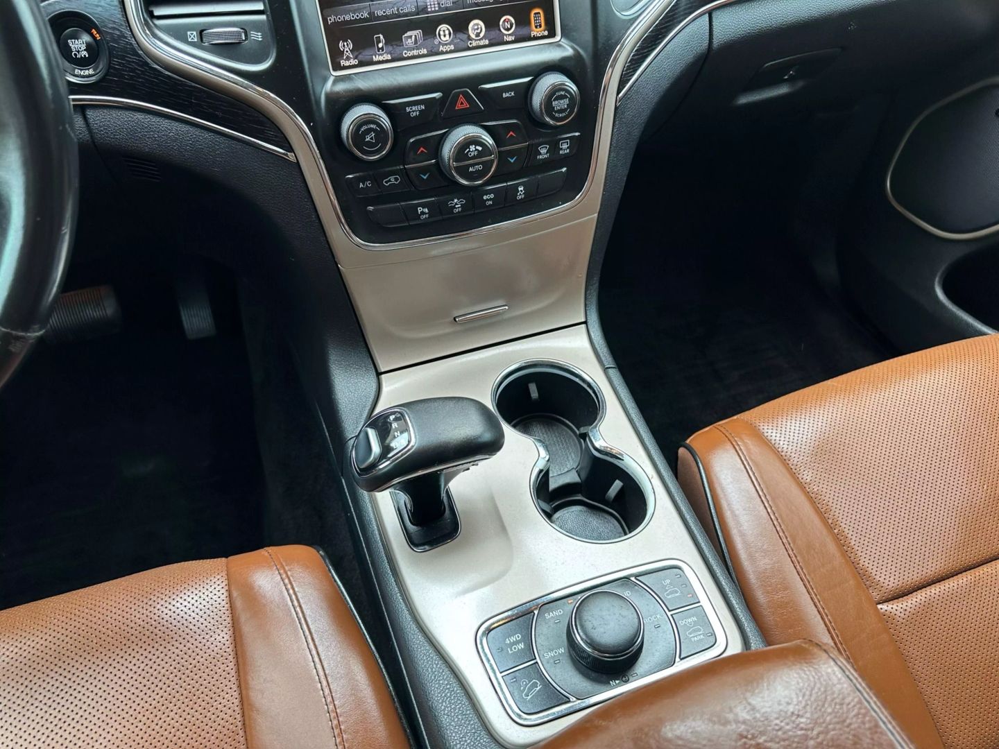 2015 Jeep Grand Cherokee - Image 61