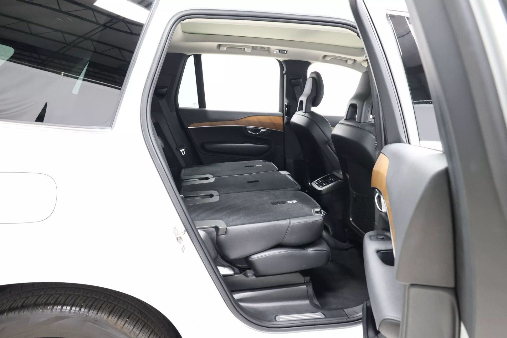 2022 Volvo Xc90 - Image 73