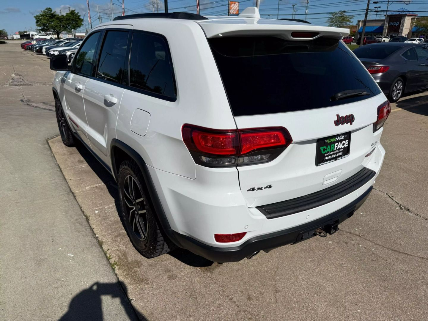 2020 Jeep Grand Cherokee - Image 7