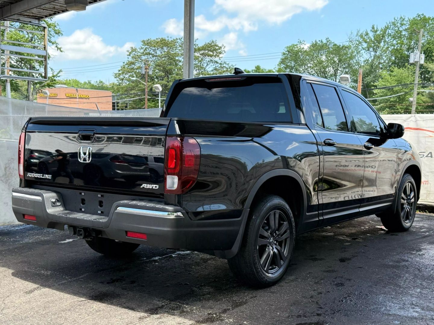 2019 Honda Ridgeline - Image 11