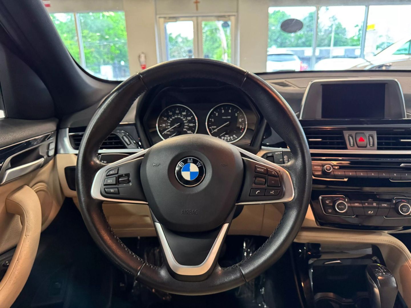 2016 Bmw X1 Xdrive28i Sport Utility 4d - Image 10