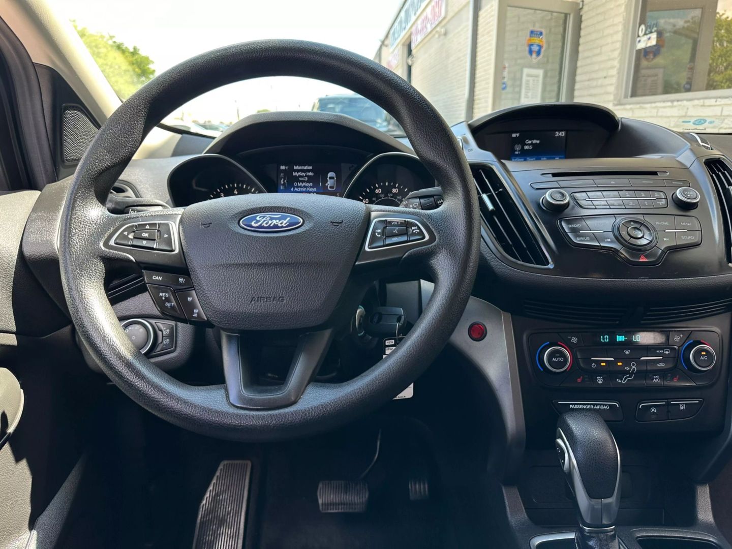 2018 Ford Escape - Image 25